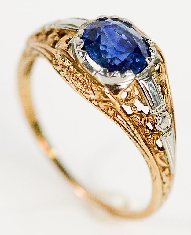 Appraisal: karat gold filigree ring set with blue stone approximately ct