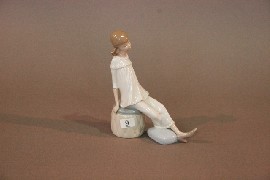 Appraisal: A Lladro figure of a girl