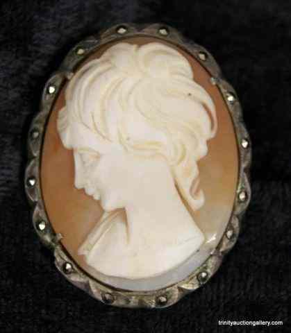 Appraisal: Vintage Sterling Silver Mount Shell Cameo BroochThis is a very