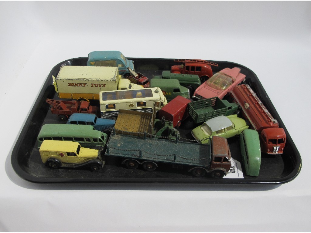 Appraisal: A tray lot of assorted Dinky and other die-cast models