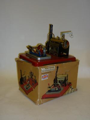 Appraisal: A Mamod stationary steam engine SP box AF G-E