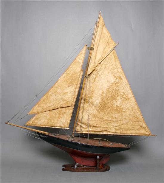 Appraisal: Model of a Ship The Pond Boat having a single