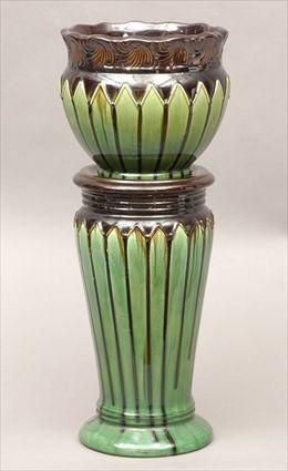 Appraisal: Majolica Jardini re and Pedestal Jardini re in in diam