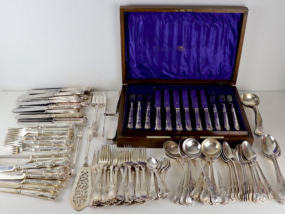 Appraisal: SILVERPLATE Goldsmiths Silversmiths Co Ltd Flatware Goldsmiths and Silversmiths Co