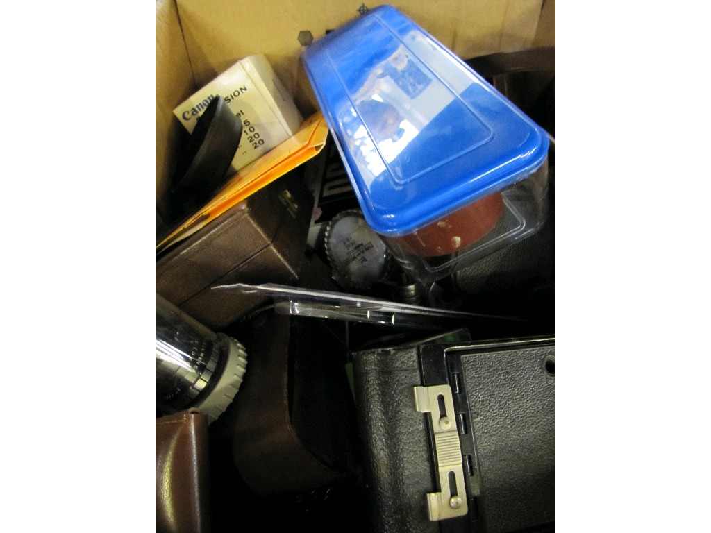 Appraisal: Box of camera equipment