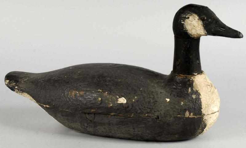 Appraisal: Early Wooden Duck Decoy Description Unsigned Neck and head have