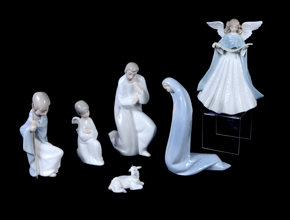 Appraisal: LLADRO NAO NATIVITY AND ANGEL FIGURINES piece total to include