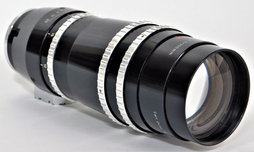 Appraisal: CARL ZEISS SONNAR LENS MM F FOR CONTAREX Carl Zeiss