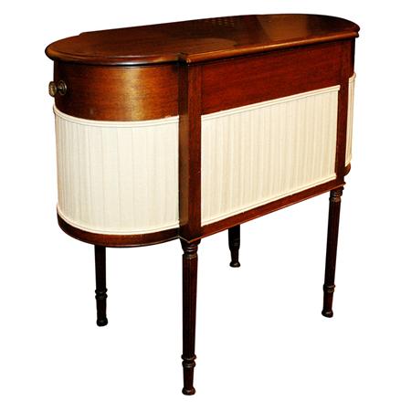 Appraisal: Martha Washington Mahogany Sewing Table Estimate nbsp nbsp nbsp -