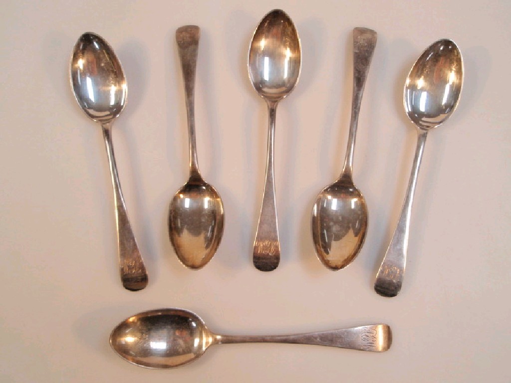 Appraisal: A set of six silver Old English dessert spoons Maker