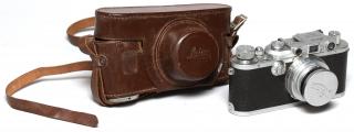 Appraisal: Vintage Early Leica IIIc Camera in Case ca Having a