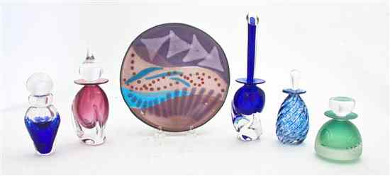 Appraisal: A Studio Glass Dish Carol Lany together with five studio