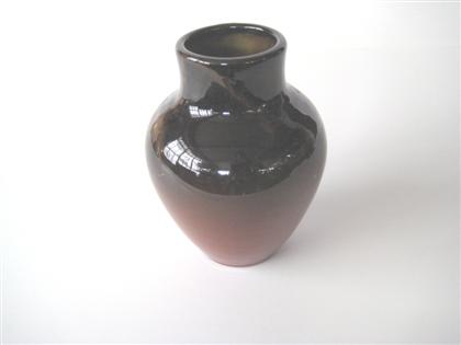 Appraisal: Standard glaze Art Pottery Vaserookwood cincinnati ohio