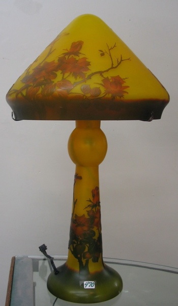 Appraisal: AFTER GALLE A CAMEO STYLE TABLE LAMP The in diameter