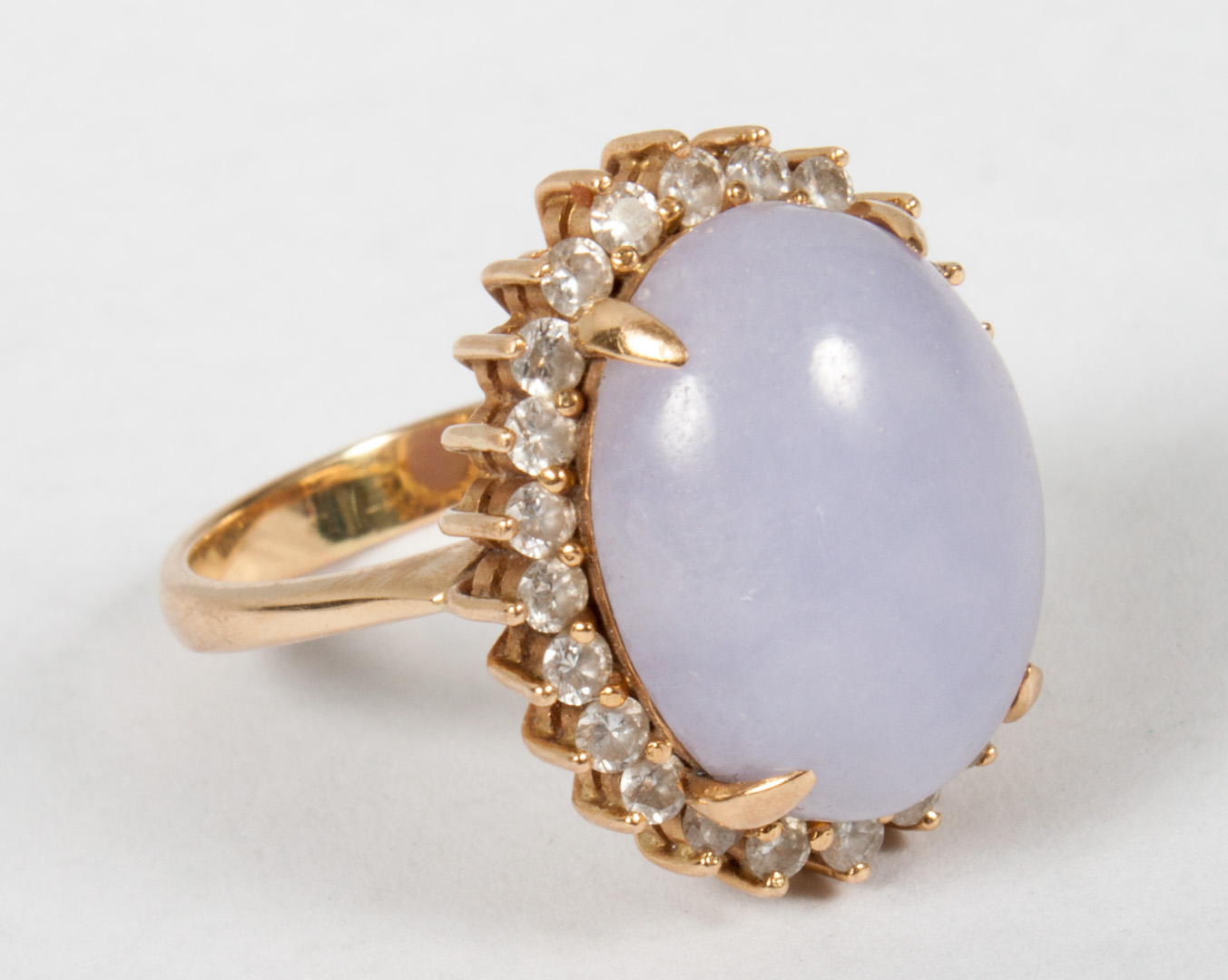 Appraisal: Lady's K gold lavender jade ring oval lavender blue jade