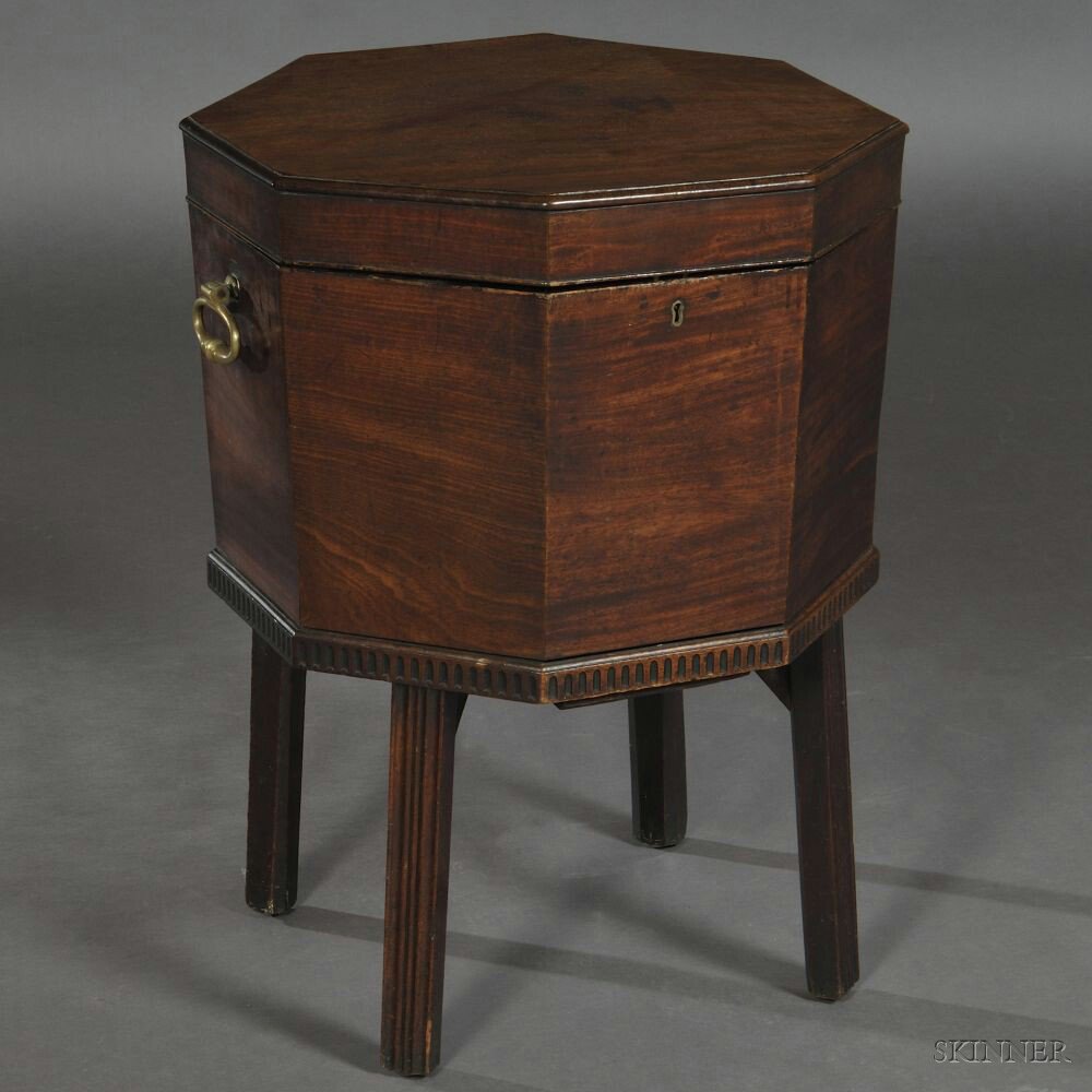 Appraisal: George III Mahogany Cellarette England late th early th century