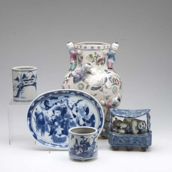 Appraisal: CHINESE PORCELAIN th th c comprising two brush pots underglaze