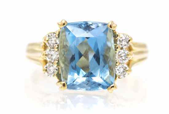 Appraisal: A Karat Yellow Gold Aquamarine and Diamond Ring containing one