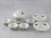 Appraisal: A set of Chinese tea bowl cover and saucer together