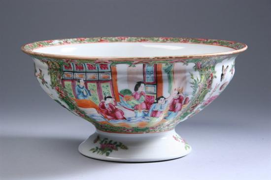 Appraisal: CHINESE ROSE MEDALLION PORCELAIN BOWL th century Figural decoration -