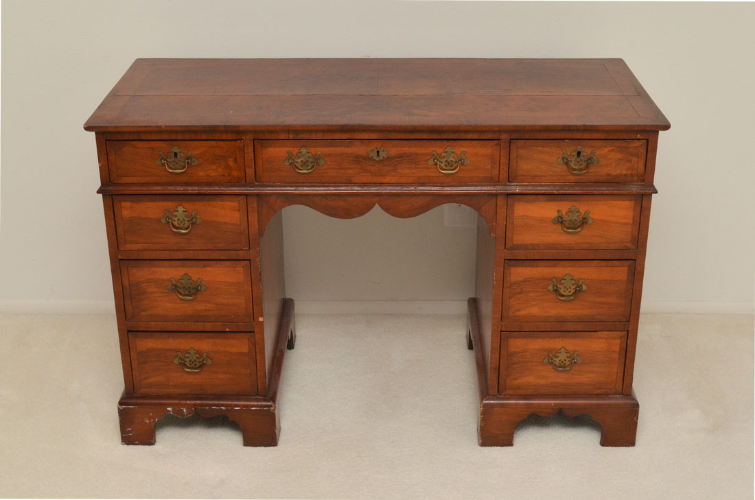 Appraisal: TH CENTURY DRAWER DESK Rectangular top over single center drawer