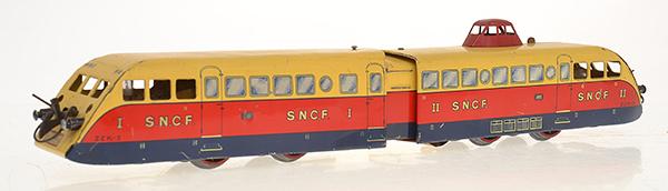 Appraisal: FRENCH HORNBY O GAUGE VOLT ELECTRIC SNCF TWO-CAR AUTORAIL VG