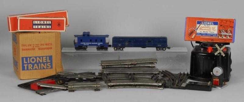 Appraisal: Lot of American Flyer Lionel Train Cars Description Includes KW