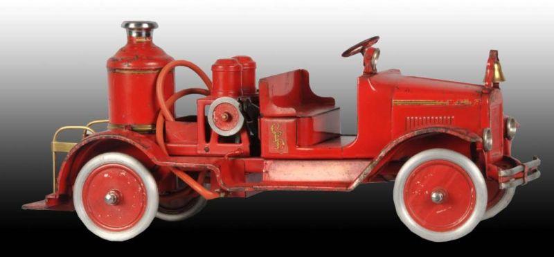 Appraisal: Pressed Steel Buddy L Live Fire Pumper Truck Description Circa