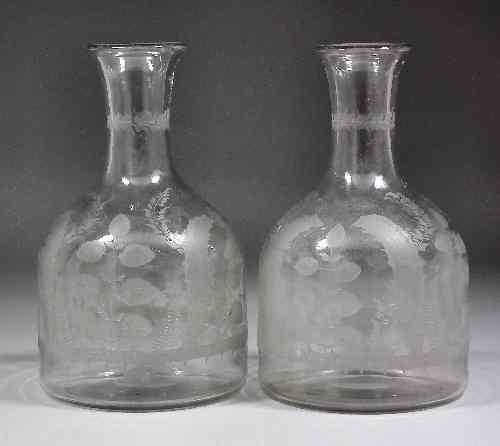 Appraisal: A pair of early th Century English glass cider carafes