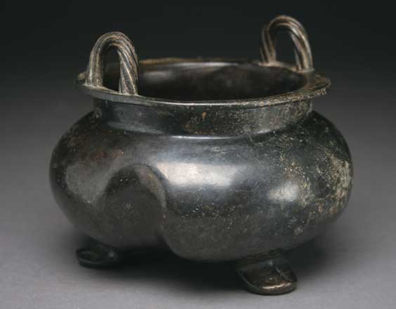 Appraisal: ANTIQUE CHINESE BRONZE CENSER Antique Chinese bronze tripod censer of