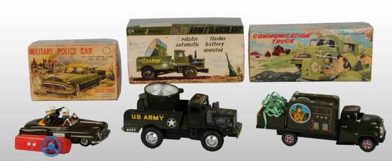 Appraisal: Lot of Military Vehicle Battery-Operated Toys Description Japanese Working Includes