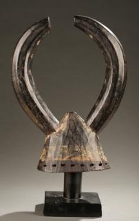 Appraisal: West African horned head crest th century West African horned