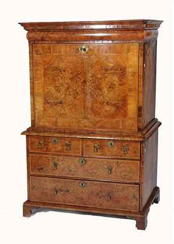 Appraisal: AN EARLY TH CENTURY WALNUT ESCRITOIRE IN TWO SECTIONS the