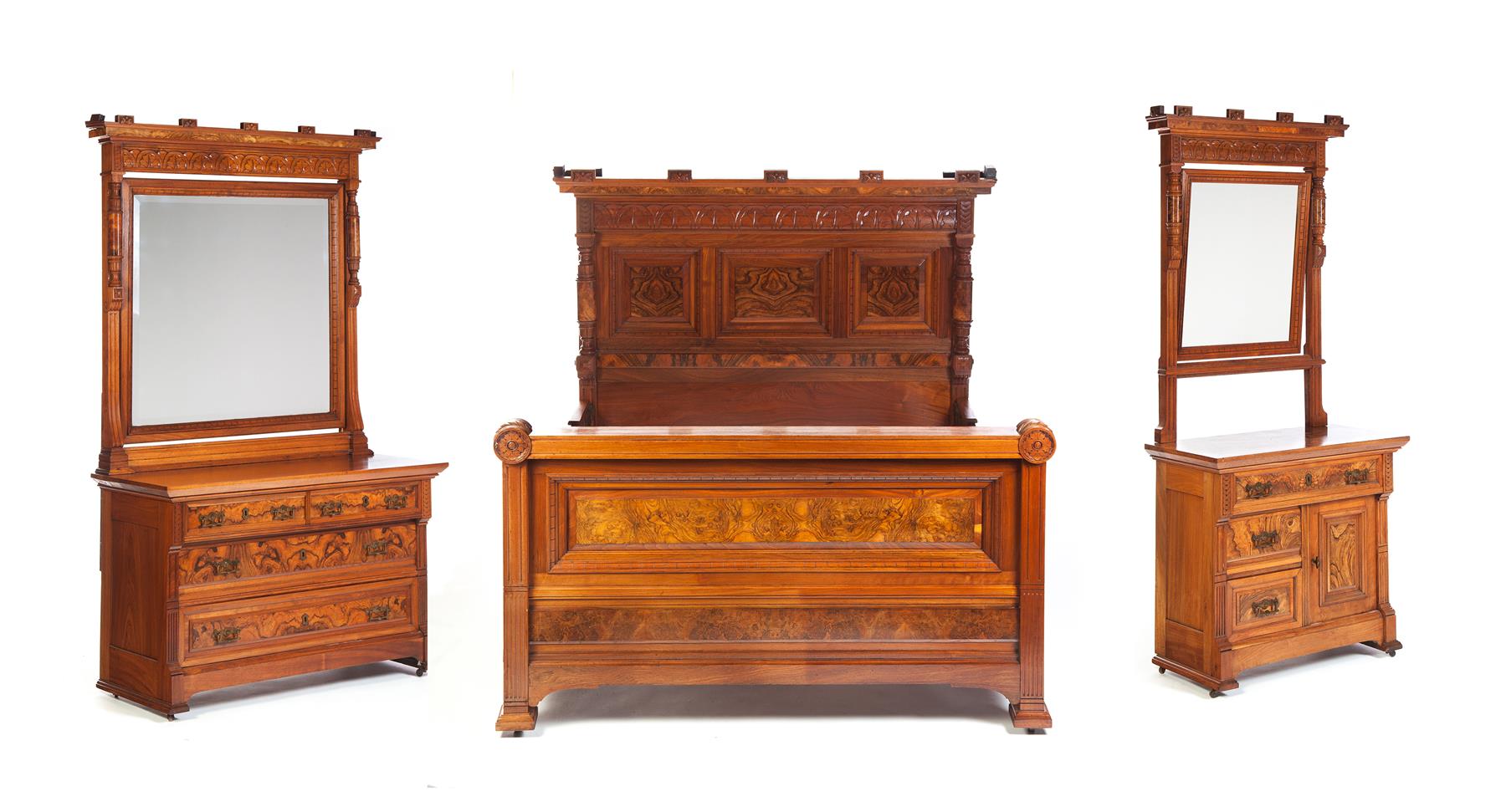 Appraisal: AESTHETIC-PERIOD THREE-PIECE BEDROOM SUITE American ca Bed with beautiful crown