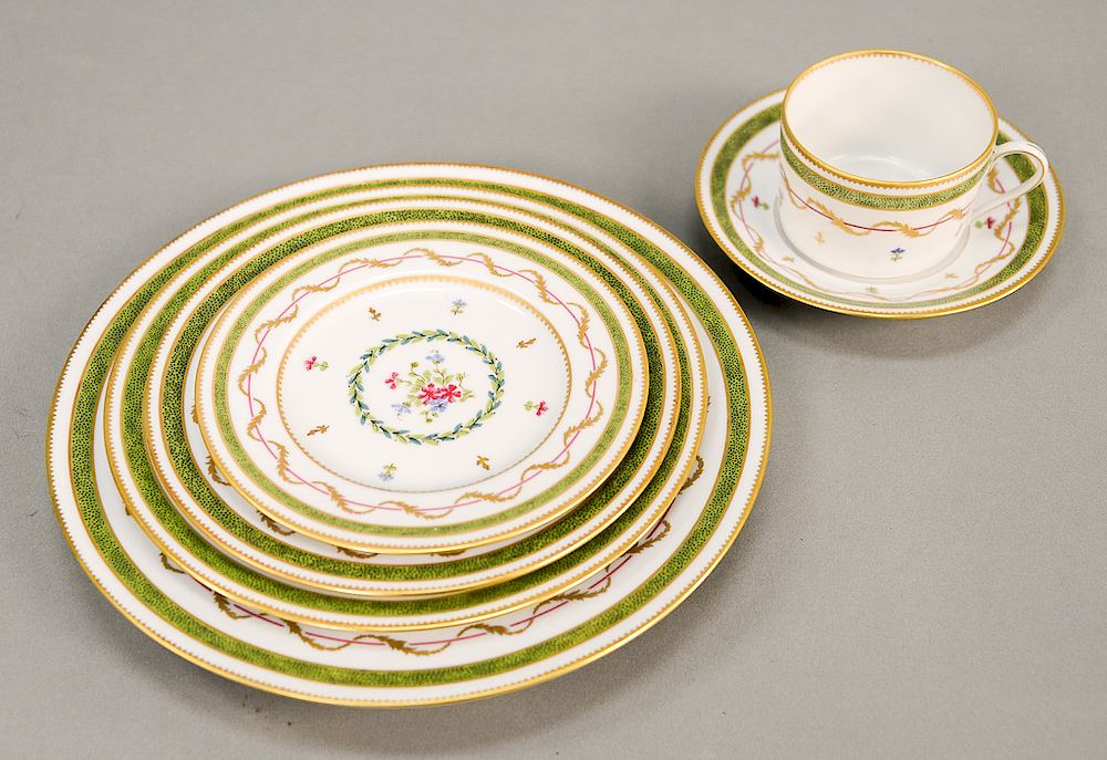 Appraisal: Haviland Limoges piece porcelain dinner set Vieux Paris Vert to