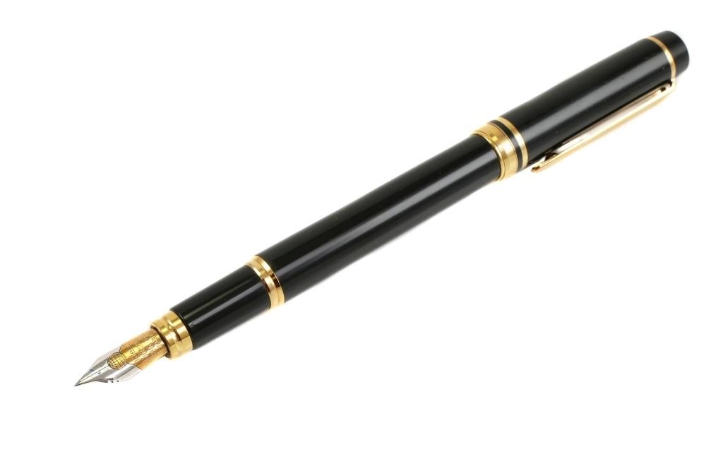 Appraisal: Waterman Ideal Le Man k gold nib black lacquer gold