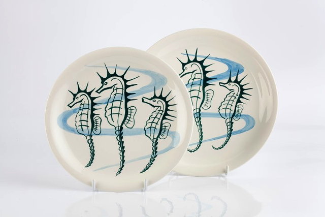 Appraisal: Robert Ellis Williams for J G Meakin LimitedTwo 'Seahorses' platesfrom