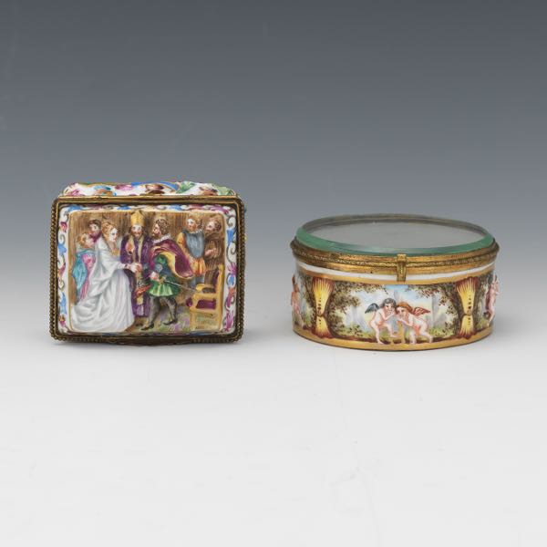 Appraisal: TWO ANTIQUE ITALIAN CAPODIMONTE PORCELAIN AND D'ORE BRONZE TRINKET BOXES