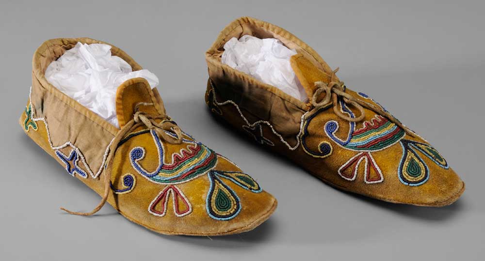 Appraisal: Native American Beaded Moccasins possibly Cree Indian or Great Lakes