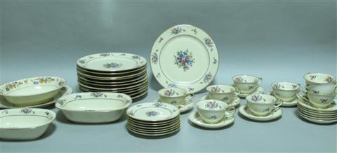 Appraisal: BAVARIA TIRSCHENREUTH PART DINNER SERVICE Queen's Rose pattern comprising twelve