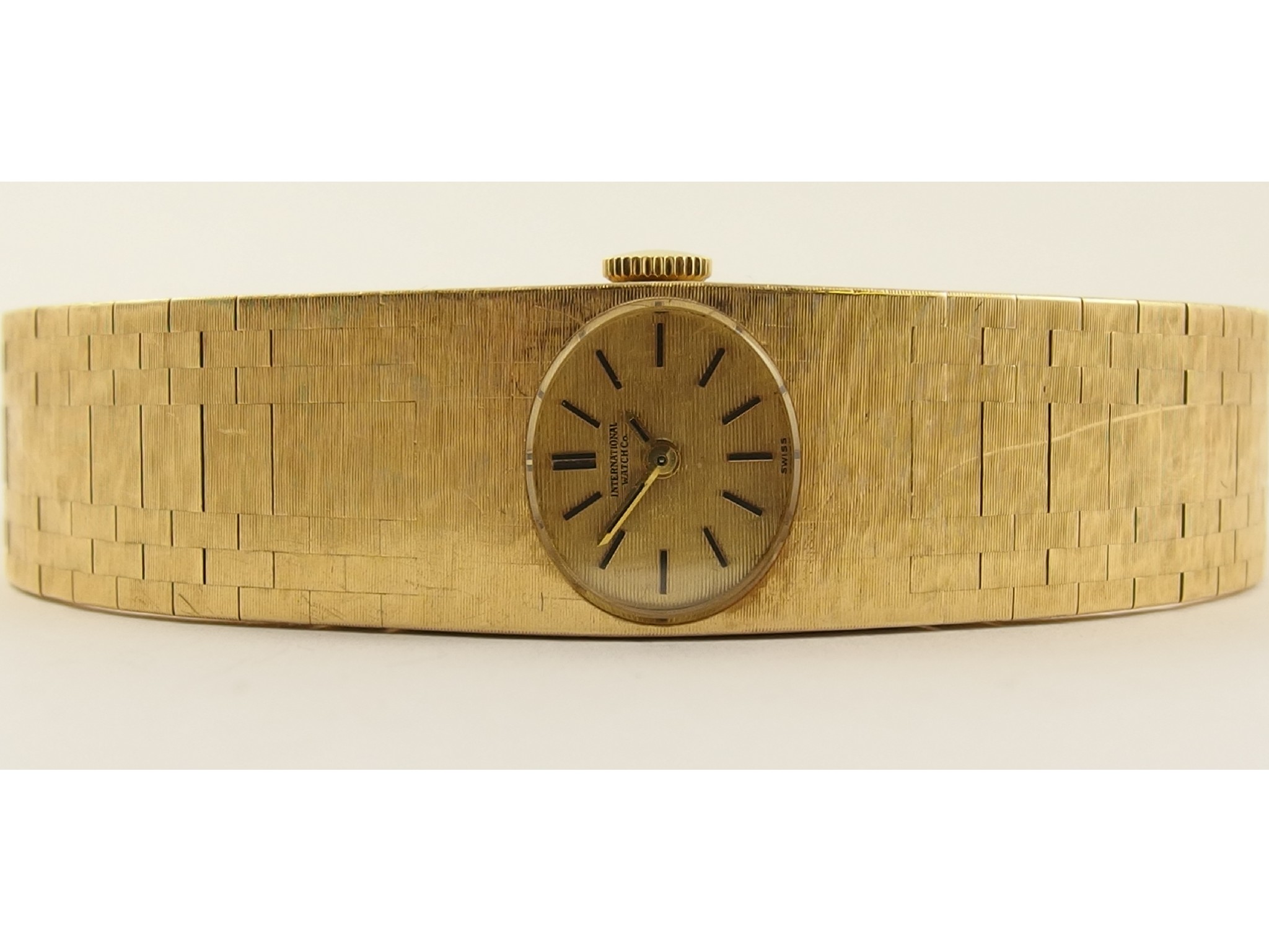 Appraisal: An ct yellow gold International Watch Company vintage watchoval dial