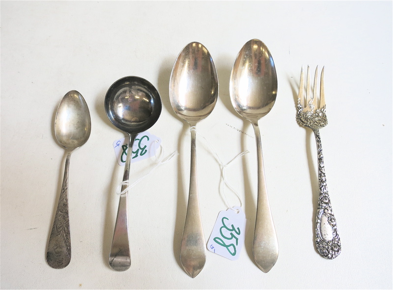 Appraisal: FIVE STERLING SILVER FLATWARE PIECES London George III gravy ladle