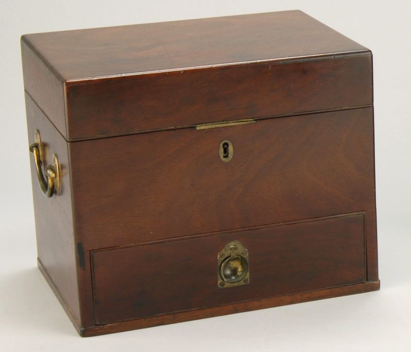 Appraisal: DOCTOR'S CASED APOTHECARY SET Late th Early th CenturyIn mahogany