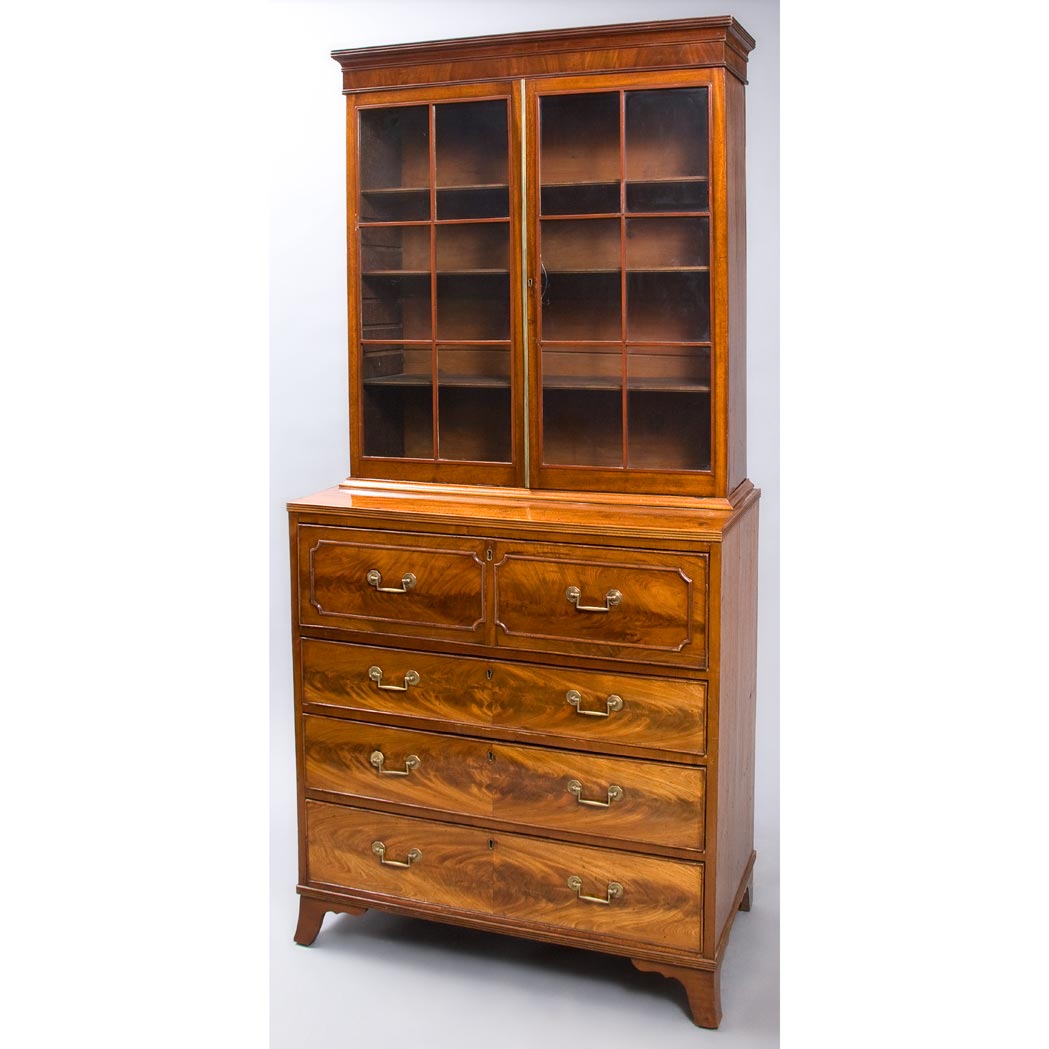 Appraisal: Federal Mahogany Secretary Bookcase Early th century The upper section