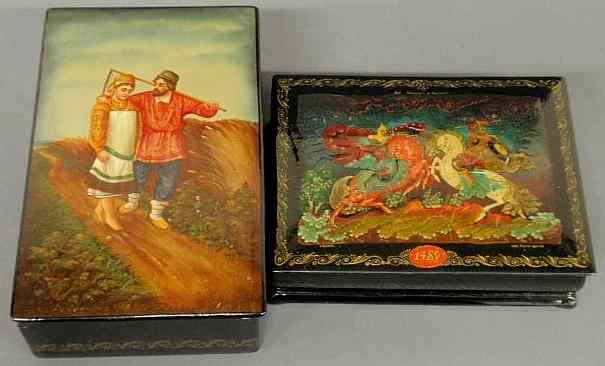 Appraisal: Two Russian lacquerware boxes th c one decorated with a