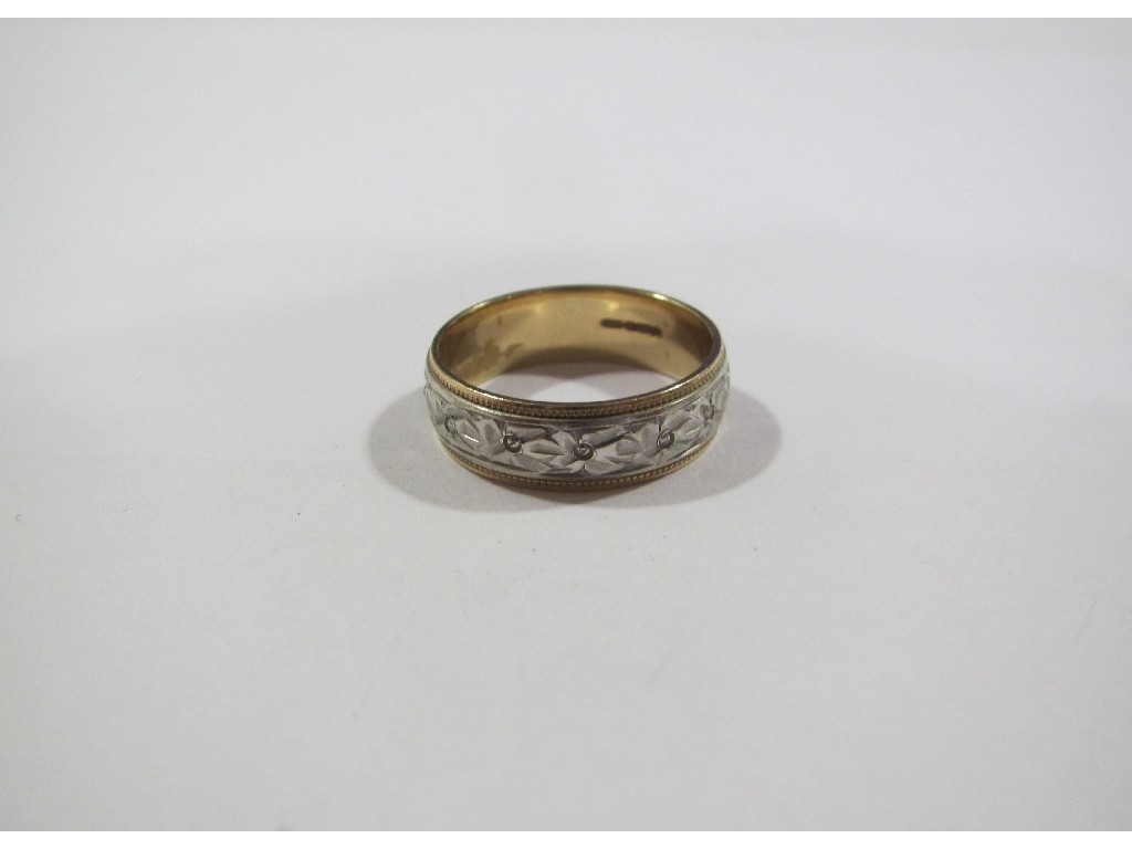 Appraisal: Nine carat gold wedding band Approximately gms