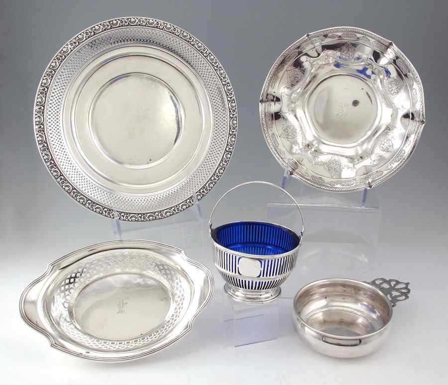 Appraisal: PIECE ESTATE STERLING BOWLS AND BASKETS pieces to include Towle