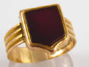 Appraisal: A gent's carat gold signet ring hallmarked Chester set with