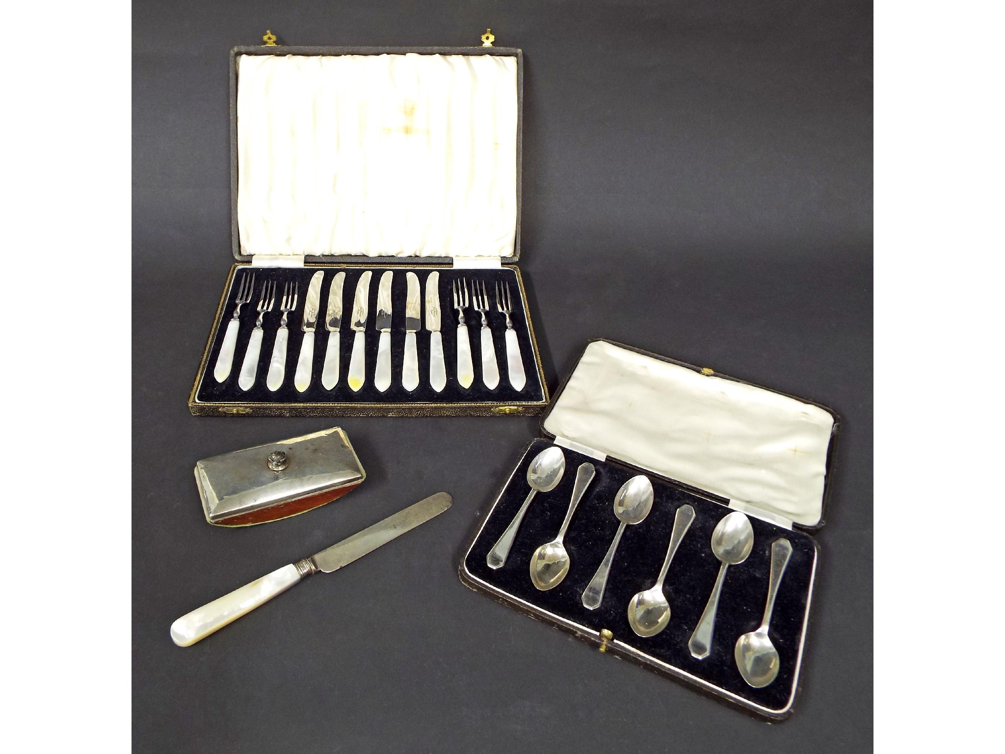 Appraisal: Cased set of six silver teaspoons maker William Suckling Limited