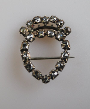 Appraisal: Georgian rose diamond-set crowned heart brooch